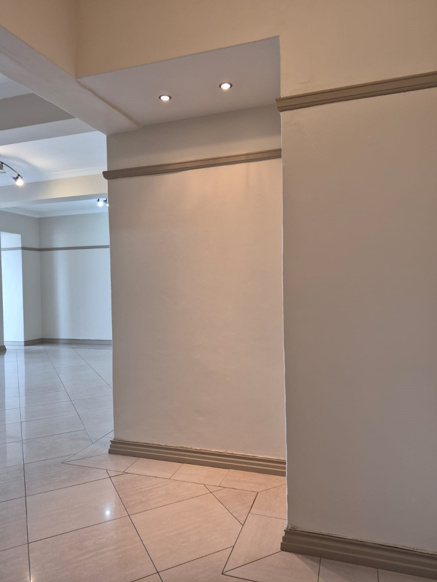 To Let 2 Bedroom Property for Rent in Summerstrand Eastern Cape